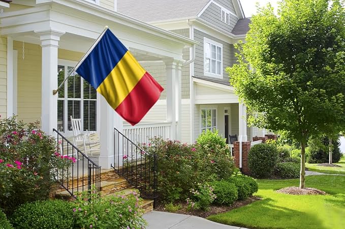 Double Sided Romania Flag 4x6FT Romanian National Polyester Banner With 2 Grommets Fade Resistant Vivid Color For Patriotic Festival Events Party Decoration (Romania, 4x6FT-3ply)